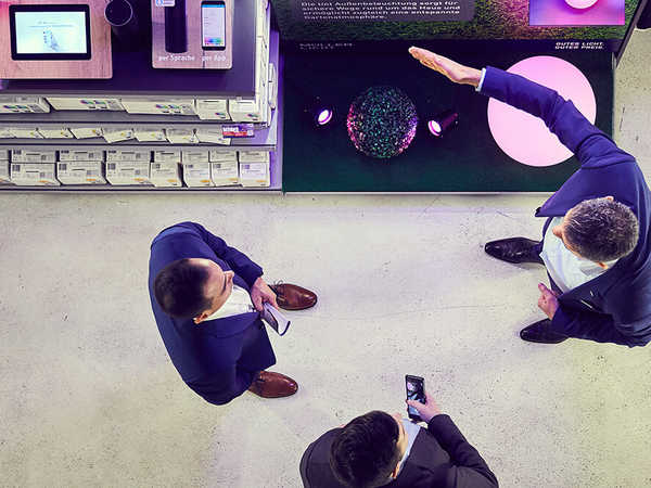 Messe zu Innovationen in Design und Technik von Lampen und Leuchten