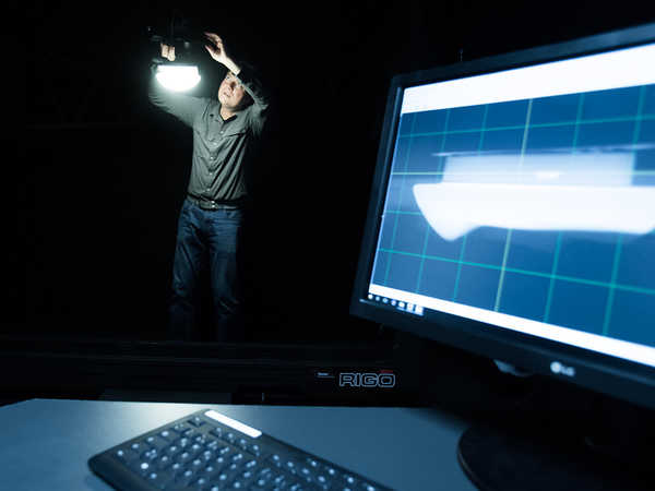 Schulung und Lichtmessung am Nahfeldgoniofotometer mit Veranschaulichung der Lichtstärkeverteilung LVK