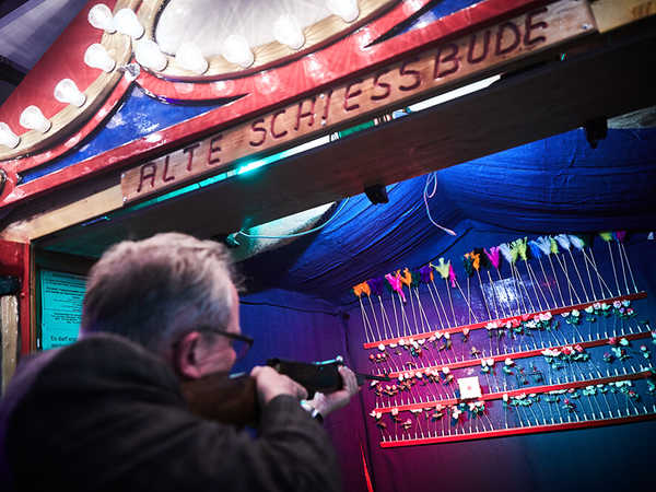 Messe zu Innovationen in Design und Technik von Lampen und Leuchten